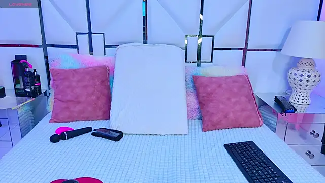 SabrinnaTaylor online show from November 9, 7:23 pm