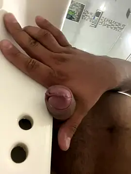 Snapshot of futsam653 chatting on October 14, 8:37 am futsam653 online show from October 14, 8:37 am