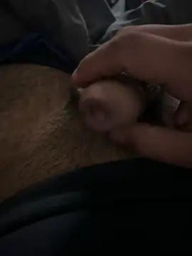 Snapshot of futsam653 chatting on December 5, 5:27 am futsam653 online show from December 5, 5:27 am