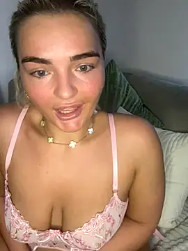 Snapshot of BelleXx chatting on September 21, 5:53 am BelleXx online show from September 21, 5:53 am