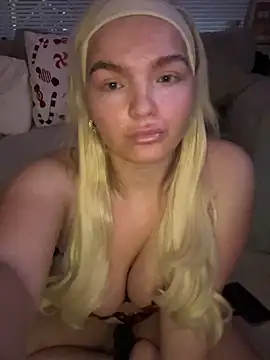 Snapshot of BelleXx chatting on November 13, 4:39 pm BelleXx online show from November 13, 4:39 pm