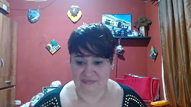 Snapshot of Sasharosee2 chatting on May 2, 12:10 pm Sasharosee2 online show from May 2, 12:10 pm