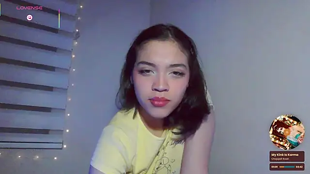  curiouskitten  online show from November 29, 4:15 am