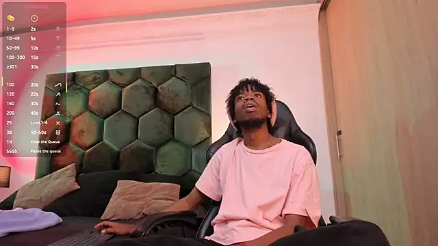 AllexJacob online show from February 23, 1:30 pm