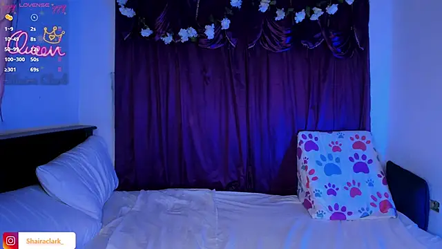 Shairaclark  online show from June 20, 2:03 am