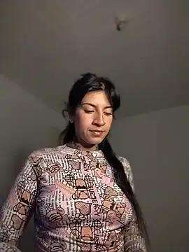 Snapshot of gabii_hardy chatting on August 6, 9:33 am gabii hardy online show from August 6, 9:33 am