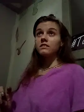 Snapshot of cicithtbitch chatting on October 10, 8:30 pm cicithtbitch online show from October 10, 8:30 pm