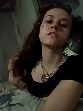 Snapshot of cicithtbitch chatting on October 17, 3:42 am cicithtbitch online show from October 17, 3:42 am