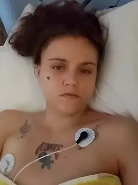 Snapshot of cicithtbitch chatting on October 29, 5:36 pm cicithtbitch online show from October 29, 5:36 pm