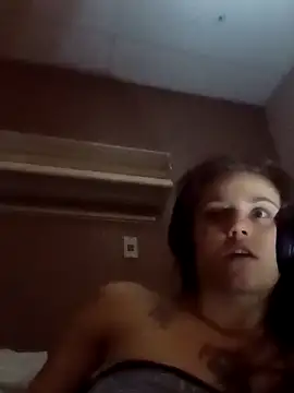 Snapshot of cicithtbitch chatting on November 10, 12:09 am cicithtbitch online show from November 10, 12:09 am