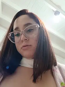 Snapshot of linameii chatting on June 21, 2:58 am linameii online show from June 21, 2:58 am