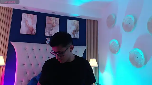 SalvadorFit online show from April 19, 8:44 pm