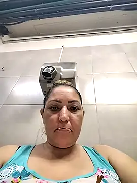 Lunita86 online show from March 31, 12:56 am