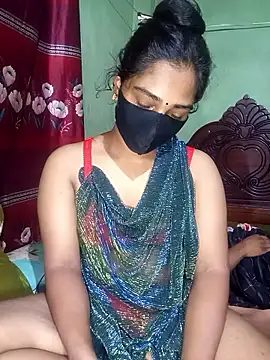 Snapshot of Cute_Couple59 chatting on April 18, 7:51 pm Cute Couple59 online show from April 18, 7:51 pm