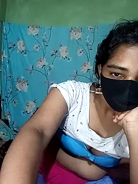 Snapshot of Cute_Couple59 chatting on May 4, 11:12 pm Cute Couple59 online show from May 4, 11:12 pm