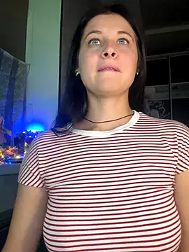 cutie modest  online show from October 21, 7:47 pm