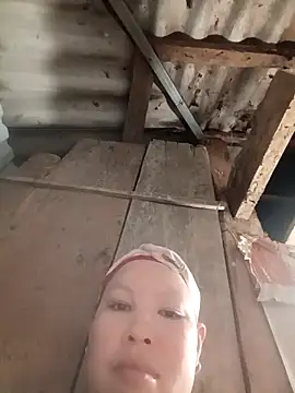 callistra online show from February 18, 2:57 pm