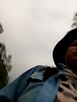 callistra online show from April 16, 11:11 am