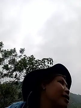 callistra online show from April 17, 11:02 am