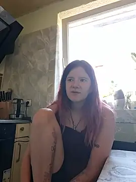 Snapshot of Hot_SkinnyGirl chatting on June 3, 12:41 pm Hot SkinnyGirl online show from June 3, 12:41 pm