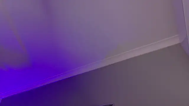 KeendraFox  online show from April 3, 10:13 am