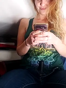 Snapshot of anayshotgirl chatting on October 26, 6:03 pm anayshotgirl online show from October 26, 6:03 pm