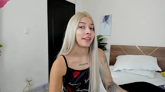 SofiaClarkson online show from September 19, 12:50 pm