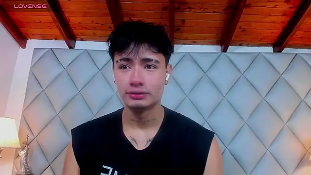 Clement Reyes online show from December 3, 12:47 pm