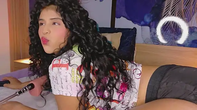 Snapshot of Anabacker01 chatting on May 28, 12:46 pm Anabacker01 online show from May 28, 12:46 pm