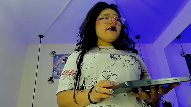 Snapshot of SabrinaV_ chatting on July 16, 11:16 am SabrinaV online show from July 16, 11:16 am