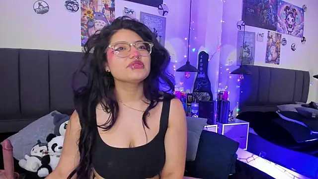 Snapshot of SabrinaV_ chatting on July 28, 4:39 pm SabrinaV online show from July 28, 4:39 pm