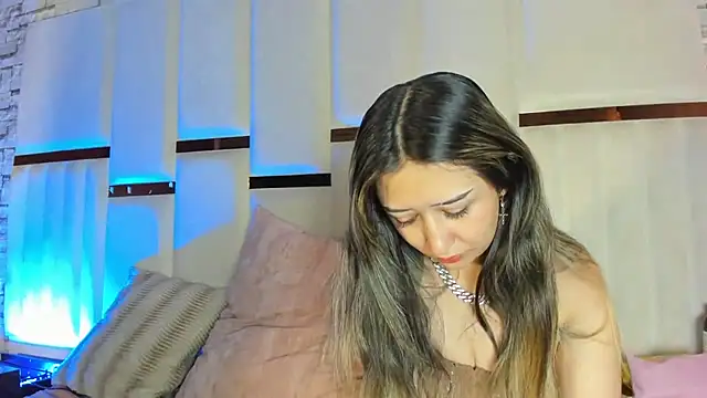 ANLLELOAndANGELA online show from April 11, 5:17 pm