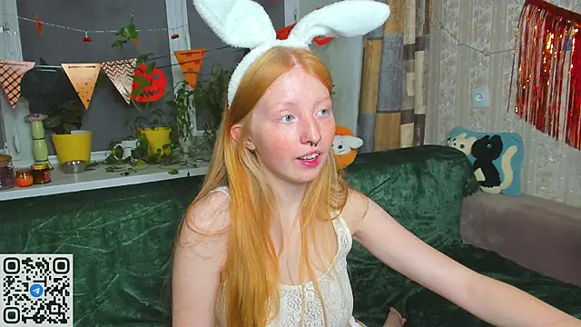 Snapshot of RitaSweety18 chatting on October 29, 7:59 pm RitaSweety18 online show from October 29, 7:59 pm