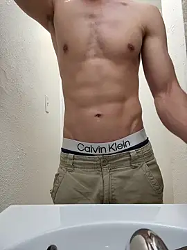 Snapshot of gymratforyouu chatting on September 20, 6:36 am gymratforyouu online show from September 20, 6:36 am