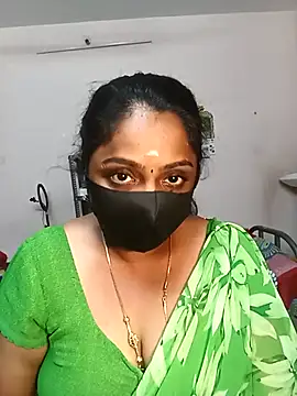 Snapshot of queendivya chatting on April 23, 2:41 pm queendivya online show from April 23, 2:41 pm