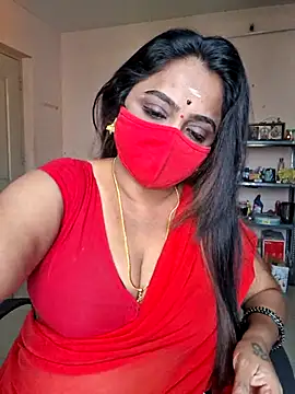 Snapshot of queendivya chatting on July 16, 5:02 am queendivya online show from July 16, 5:02 am