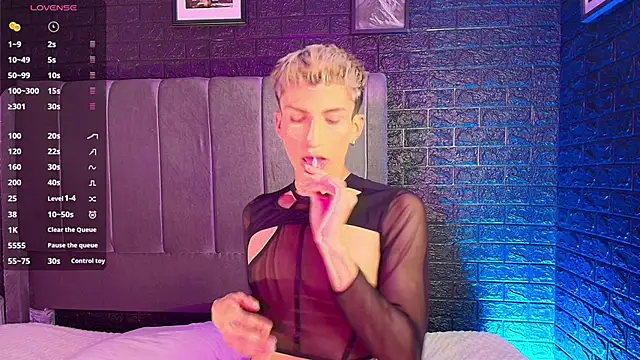 Erick Velveth online show from November 10, 6:34 am