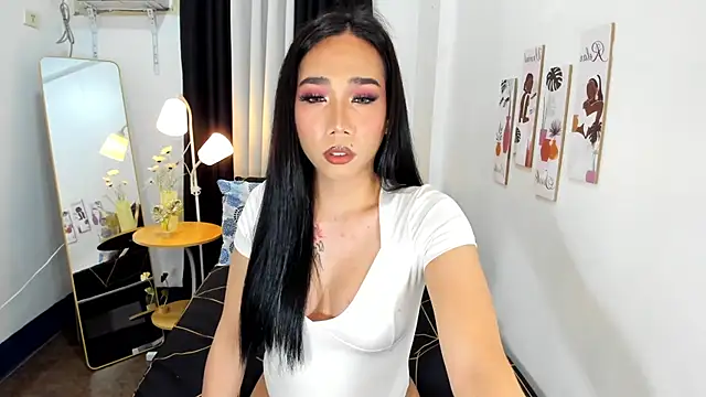 Snapshot of SexyAsianCockTS chatting on September 24, 4:27 am SexyAsianCockTS online show from September 24, 4:27 am