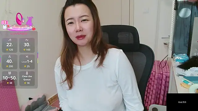 Snapshot of sallycui chatting on May 25, 11:44 pm sallycui online show from May 25, 11:44 pm