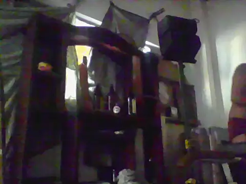 Snapshot of seBlack95 chatting on May 17, 10:28 pm seBlack95 online show from May 17, 10:28 pm