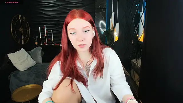 Snapshot of Layla_Glam chatting on April 26, 1:20 pm Layla Glam online show from April 26, 1:20 pm