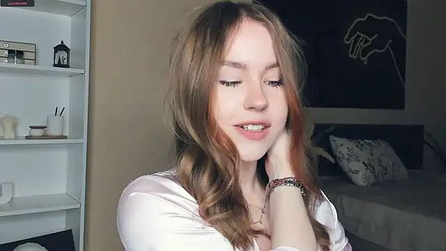 MaliaBourraine online show from May 21, 7:15 am