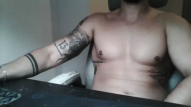 Snapshot of yourfantasy777 chatting on September 29, 7:30 pm yourfantasy777 online show from September 29, 7:30 pm