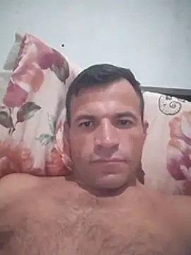 Snapshot of Claudiokkkkk chatting on August 9, 9:42 pm Claudiokkkkk online show from August 9, 9:42 pm
