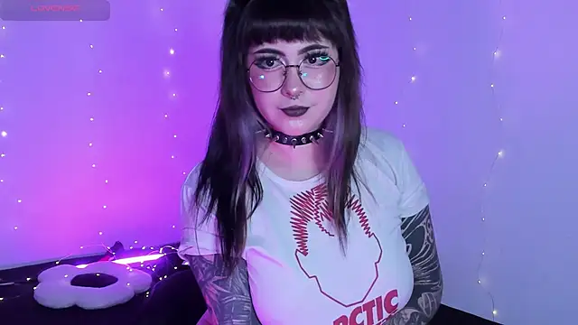 Hallucigenia  online show from March 13, 1:01 am