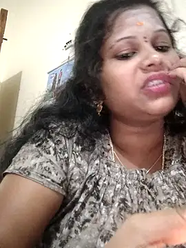 Snapshot of sweetqueen143 chatting on September 30, 3:28 pm sweetqueen143 online show from September 30, 3:28 pm