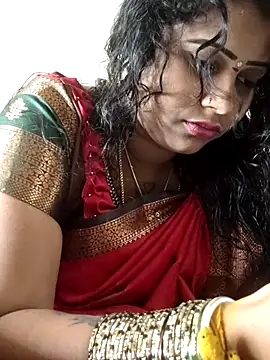 sweetqueen143 online show from October 23, 4:01 am