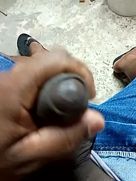 Snapshot of preto3561 chatting on February 27, 2:50 pm preto3561 online show from February 27, 2:50 pm