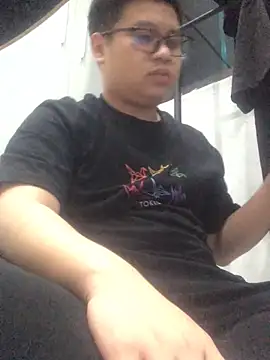 loveninja online show from February 26, 4:17 pm