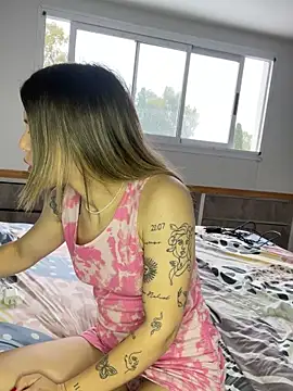 xvalentinaof online show from November 29, 5:38 pm